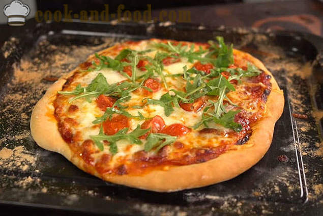 Pizza z prekajene klobase - najlažji recept