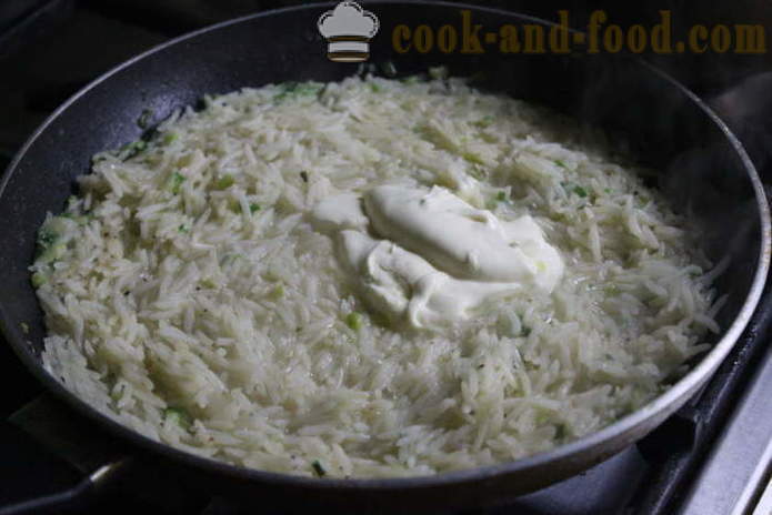 Delicious drobljivo riž okrasite s kislo smetano in zelišči - kako kuhati okusno jed iz riža, korak za korakom receptov fotografije