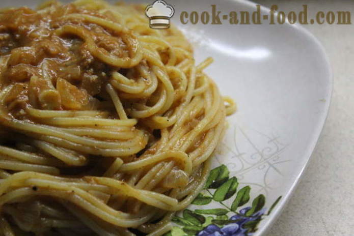 Špageti s tuno v pločevinkah v paradižnikovo-smetanovi omaki - tako okusno kuhati špagete, korak za korakom receptov fotografije