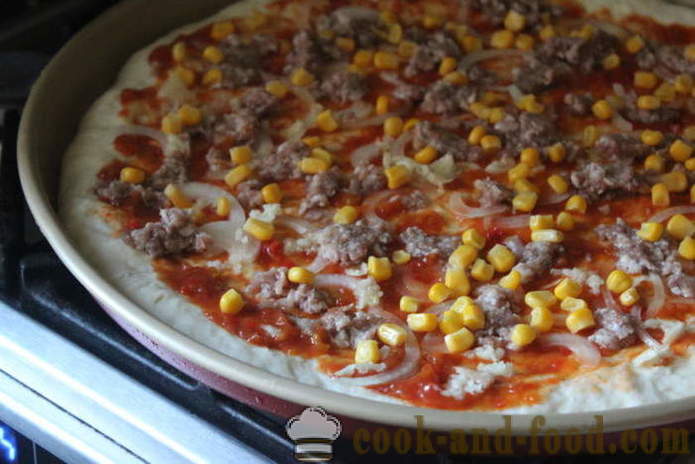 Kvas pizza z mesom in sirom doma - korak za korakom foto-pizza recept z mletim mesom v pečici