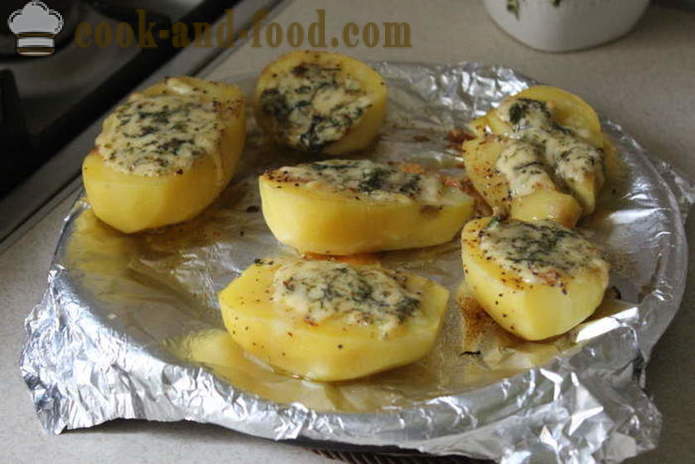 Pečen krompir s sirom - kot okusno kuhati krompir v pečici, s korak za korakom receptov fotografije
