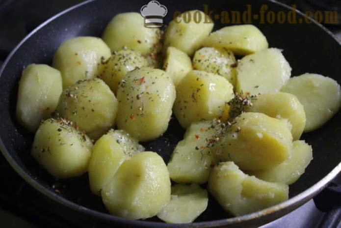 Topla gobova solata s krompirjem - kako narediti toplo krompirjevo solato z gobami, korak za korakom receptov fotografije