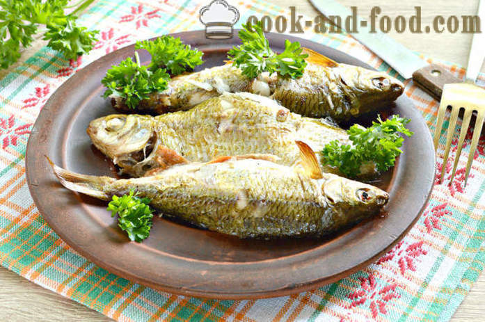 Mala riba pečena v pečici - kako kuhati okusno majhne reke ribe, korak za korakom receptov fotografije