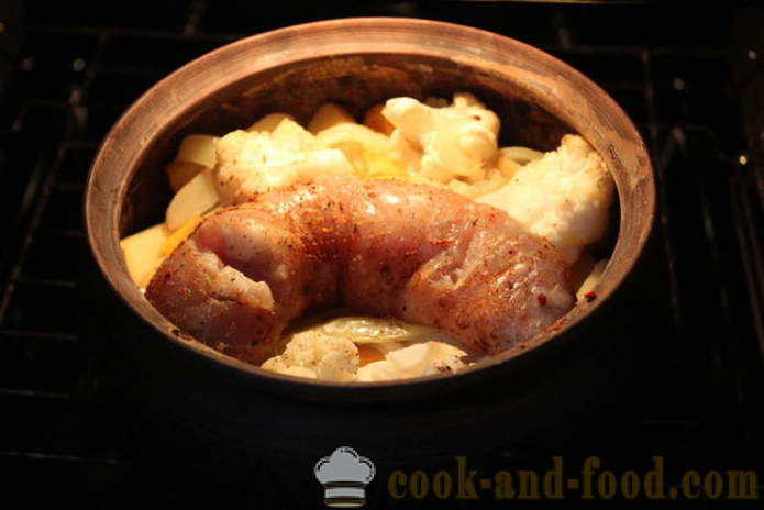 Mladi krompir v loncu s klobaso in zelenjavo - kako kuhati pečenka v pečici mladih krompirja, korak za korakom receptov fotografije