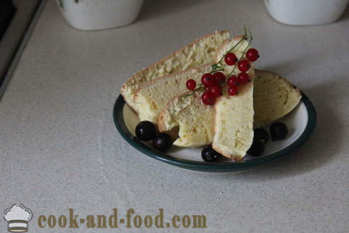 Preprosta torta iz krušne kavo - kako spečemo torto v kavo kruh, korak za korakom receptov fotografije