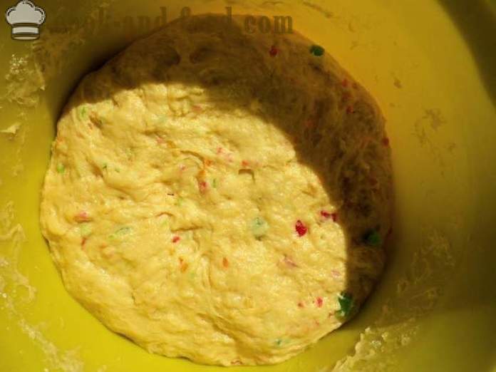 Žafran torta z beljakovinami v prahu - kako kuhati torto s prelivom, korak za korakom receptov fotografije