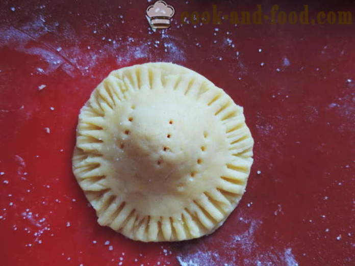 Kolačev piškotke z jagodami v pečici - kako speči kolačev polnjene z jagodami, korak za korakom receptov fotografije