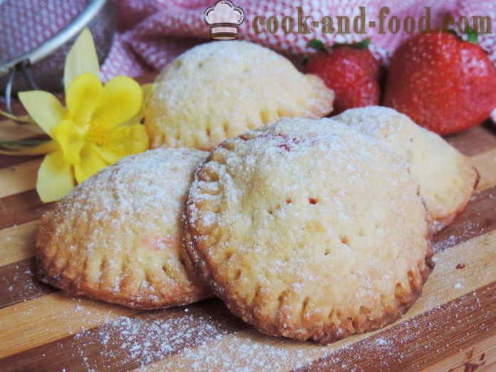 Kolačev piškotke z jagodami v pečici - kako speči kolačev polnjene z jagodami, korak za korakom receptov fotografije