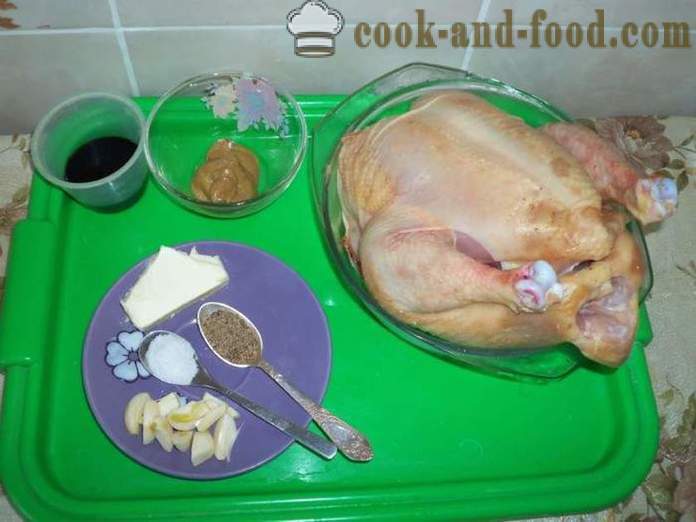Cel piščanec v pečici v foliji - kot okusno pečenega piščanca v celoti pečice, korak za korakom receptov fotografije