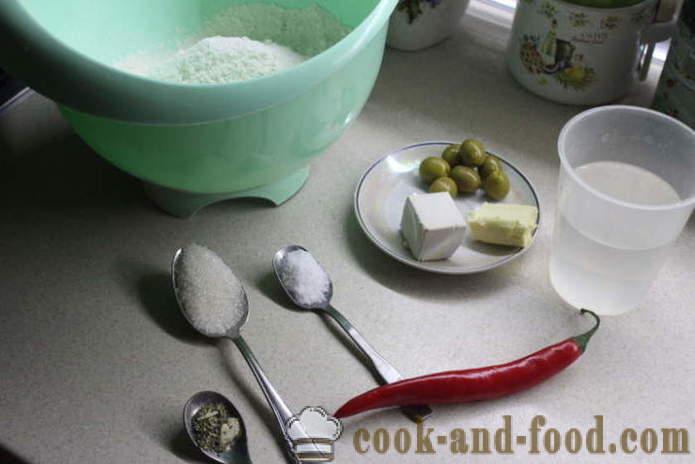 Pečen kvasa kruh z olivami in papriko - kako speči italijanski kruh v pečici, s korak za korakom receptov fotografije