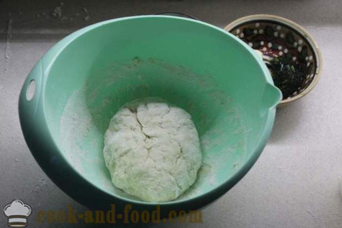 Česen kruh doma - kako narediti česen kruh v pečici, s korak za korakom receptov fotografije