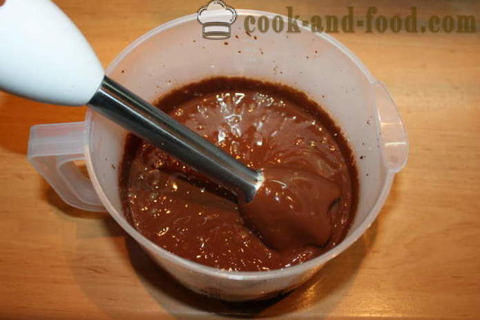 Okusna sladica z mascarpone v vafelj stožca - kako narediti vafelj stožec polnjene, korak za korakom receptov fotografije