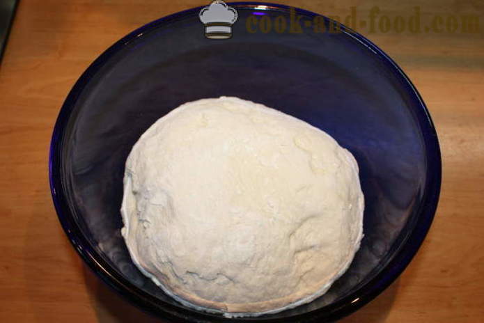 Maslo kvas testo za žemljice - Kako narediti maslo kvašeno testo za žemljice, korak za korakom receptov fotografije