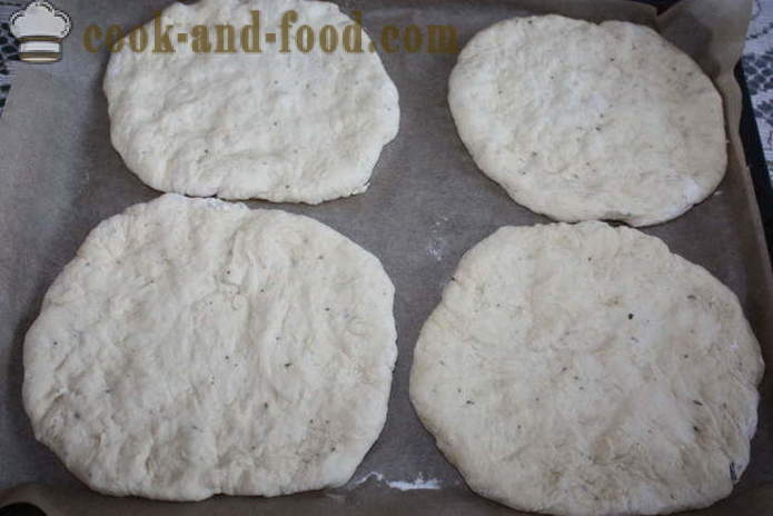 Kvas torto v pečico patyr - kako kuhati Uzbekistana kruh doma, korak za korakom receptov fotografije