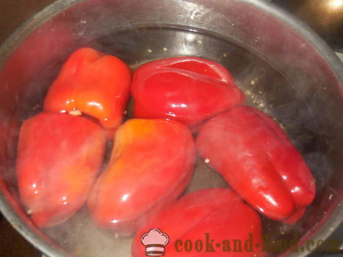 Paprike, polnjene s pire krompirjem in pečeno v pečici - kako kuhati polnjene paprike s krompirjem in sirom, s korak za korakom receptov fotografije