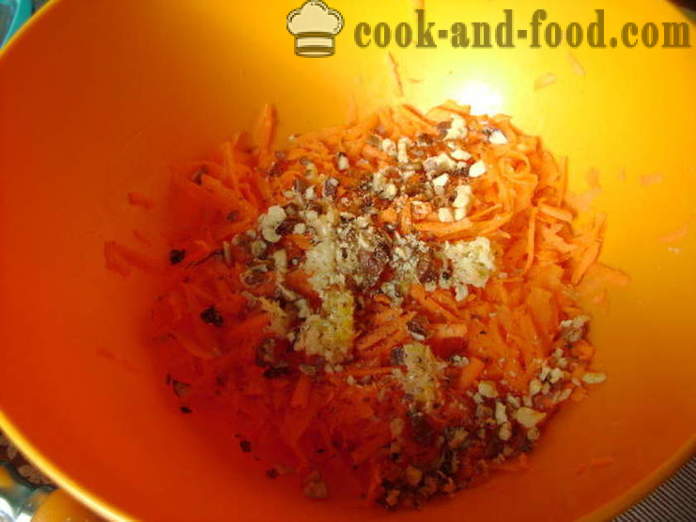 Majoneza okusna solata z divjim česnom, korenje, česen in oreški - kako kuhati korenčkovo solato z divjim česnom, s korak za korakom receptov fotografije
