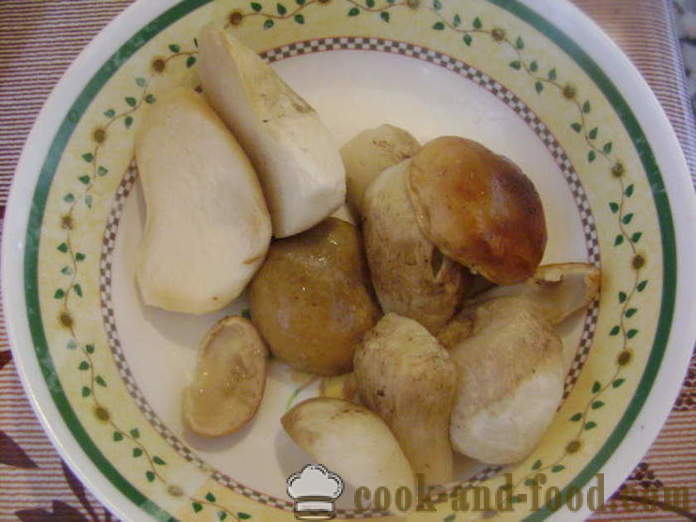 Krompir pečen v pečici z gobami in kislo smetano - kako okusno pečen krompir v pečici, s korak za korakom receptov fotografije