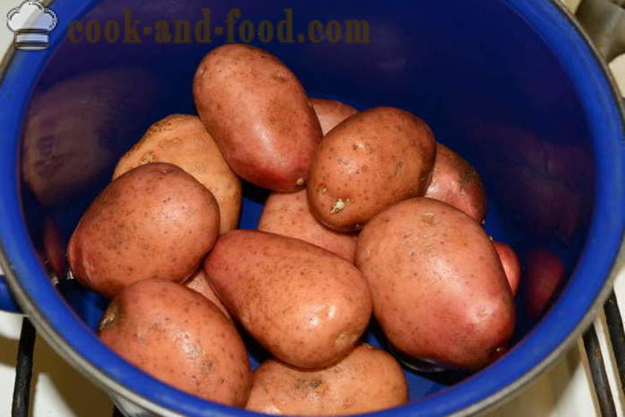 Kuhan krompir v njihove kože za solato - kako kuhati krompir v njihove kože v ponvi, s korak za korakom receptov fotografije