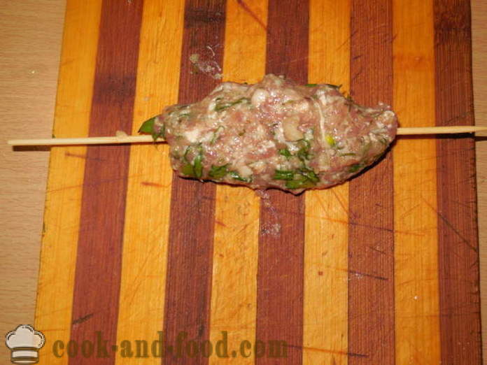 Delicious kebab govejega mesa v pečici - kako kuhati kebab doma, korak za korakom receptov fotografije
