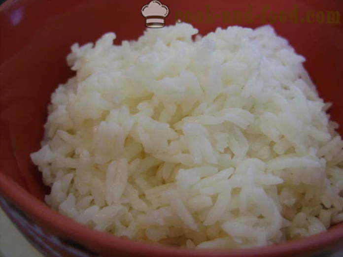 Riž z mesom v kitajščini - kako kuhati riž z mesom v ponvi, korak za korakom receptov fotografije