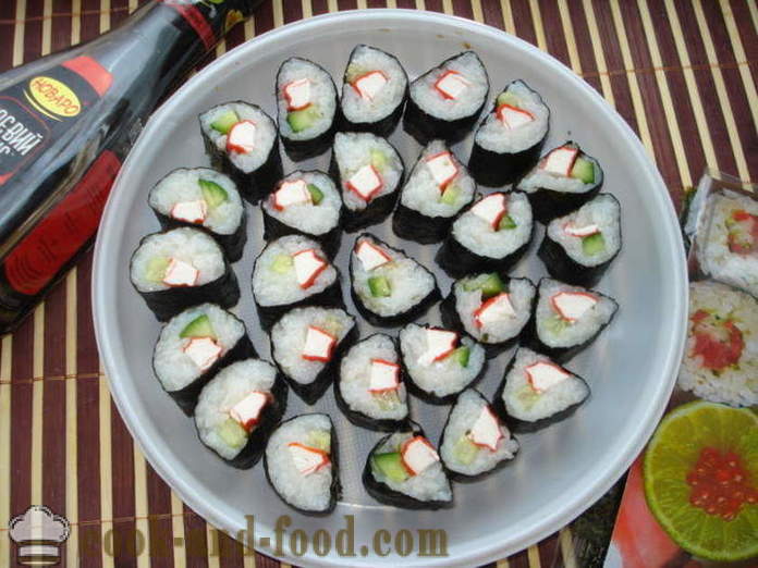 Sushi z rakovic palice in kumar - Kako narediti suši z rakovic palice doma, korak za korakom receptov fotografije