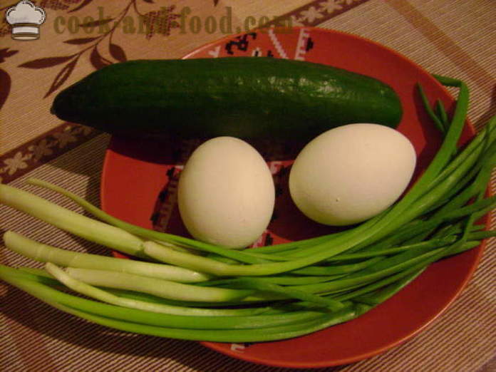 Solatni: kumare, jajca, drobnjak in majoneza - kako narediti kumare solata z majonezo, korak za korakom receptov fotografije