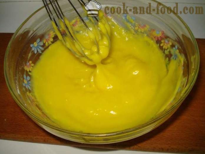 Jajčno v mikrovalovni pečici - kako kuhati jajčno na rumenjake, korak za korakom receptov fotografije