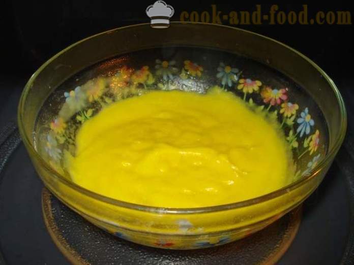 Jajčno v mikrovalovni pečici - kako kuhati jajčno na rumenjake, korak za korakom receptov fotografije