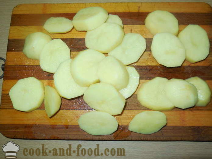 Krompir z mletim mesom, pečen v pečici na nabodala - kako speči krompir z mletim mesom v pečici, s korak za korakom receptov fotografije