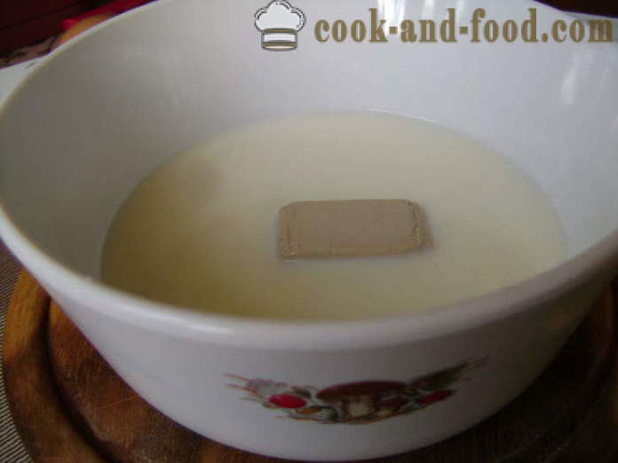 Univerzalni Maslo kvas testo za pite - Kako pripraviti kvašeno testo torto, korak za korakom receptov fotografije