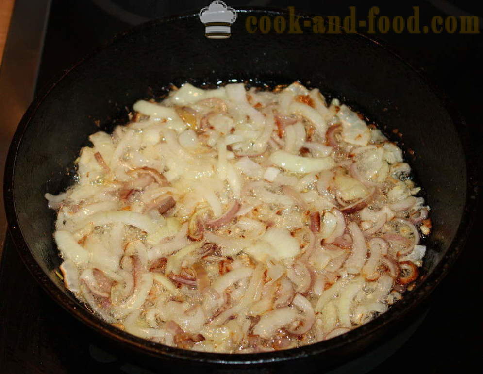 Pečen krompir z gobami v smetanovi omaki - kako kuhati krompir z gobami v pečici, s korak za korakom receptov fotografije