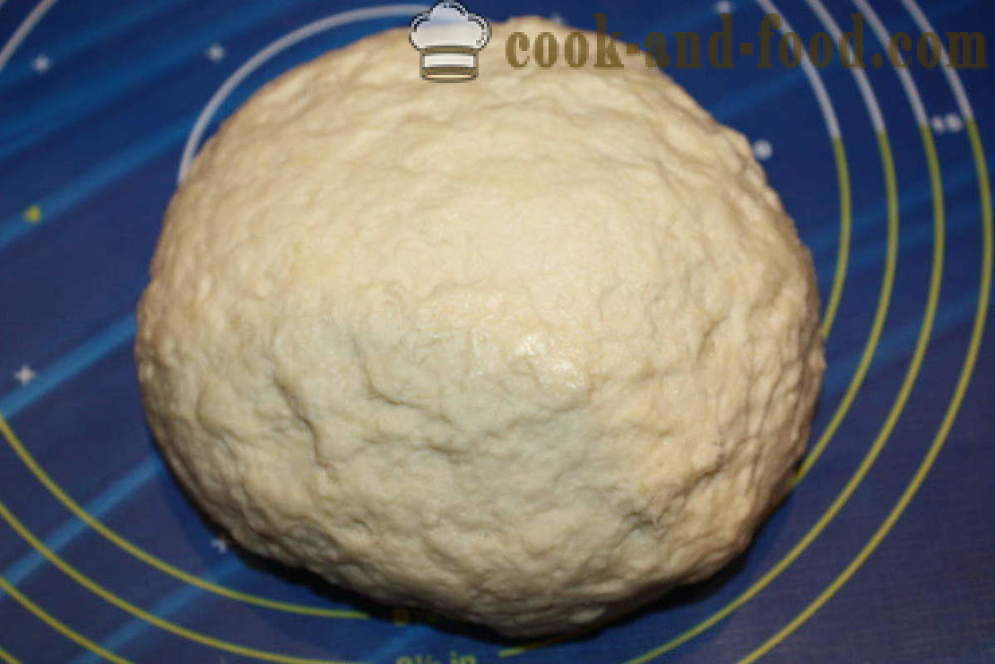 Maslo kvas testo za žemljice in pecivo - Kako narediti maslo veličastno kvašeno testo, korak za korakom receptov fotografije