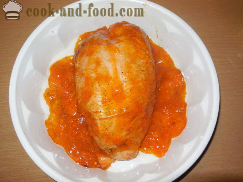 Sočno piščančje prsi pečen v pečici - kako kuhati piščančje prsi v pečici, s korak za korakom receptov fotografije