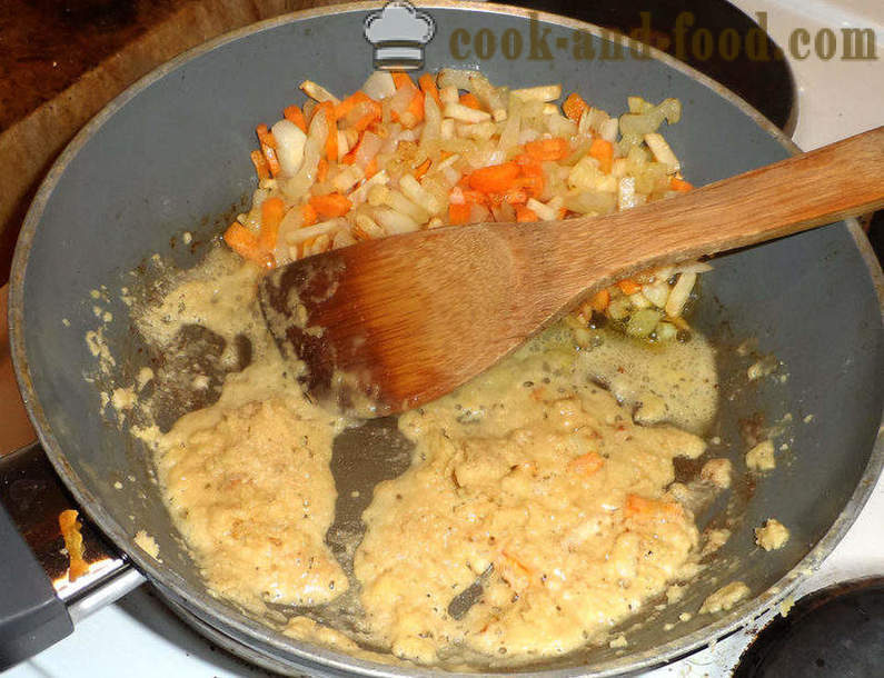 Kroketi pod bešamel omako v pečici - kako kuhati mesne kroglice s krompirjem in smetano omako, a korak za korakom receptov fotografije