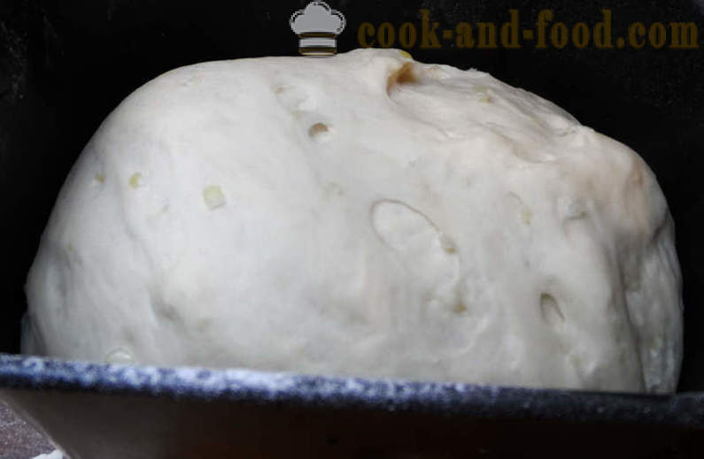 Čebula kruh v pečici ali čebule žemljice - kot je, kako speči kruh, čebulo, korak za korakom receptov fotografije