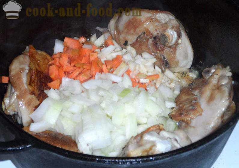 Piščanec z gobami v smetanovi omaki - kako kuhati piščanca z gobovo omako, korak za korakom receptov fotografije