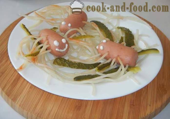 Hobotnica klobas in špagetov - kako kuhati špagete s klobasami za otroke, korak za korakom receptov fotografije