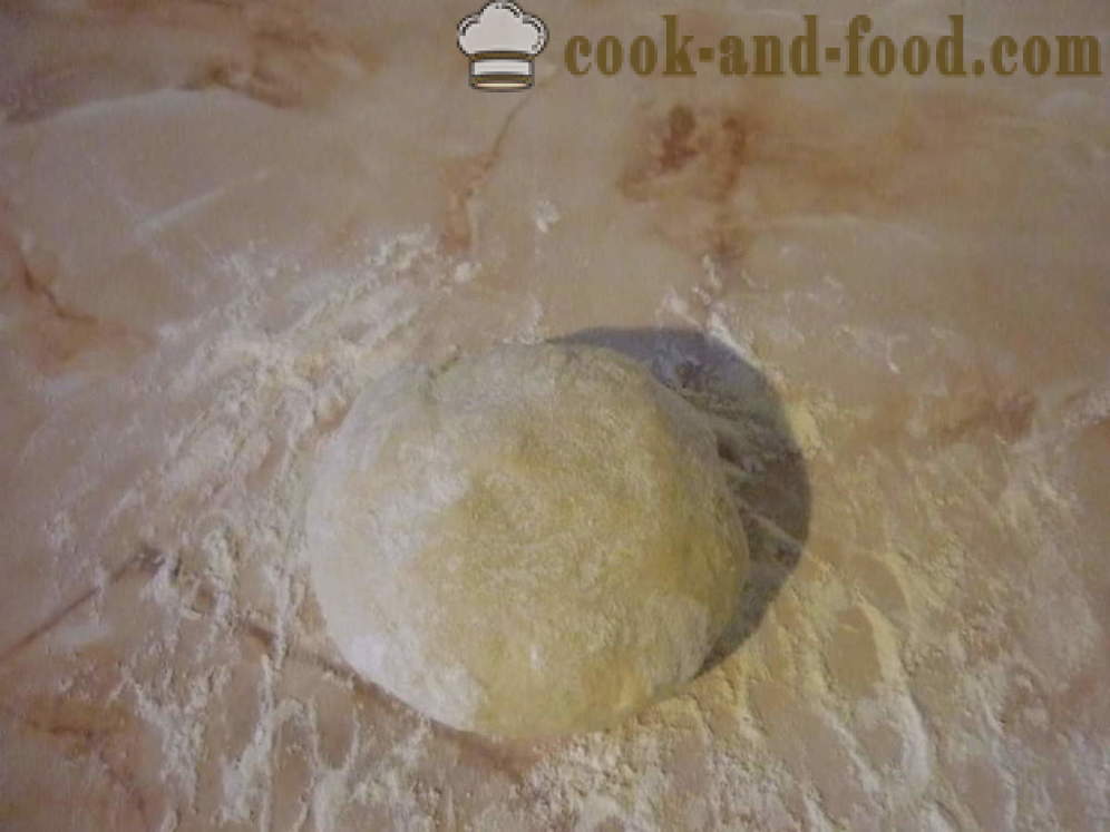 Kvas pecivo pečeno v ponvi - kako narediti pecivo z nadevom, korak za korakom receptov fotografije