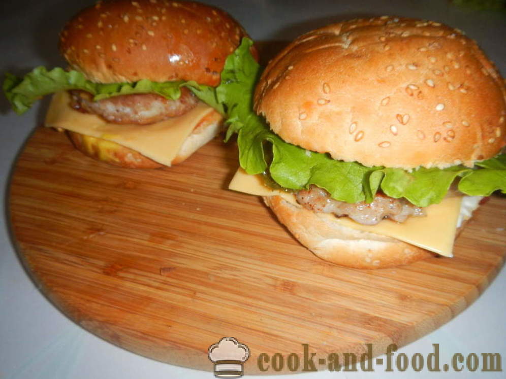 Sočno burger - kako narediti hamburger doma, korak za korakom receptov fotografije