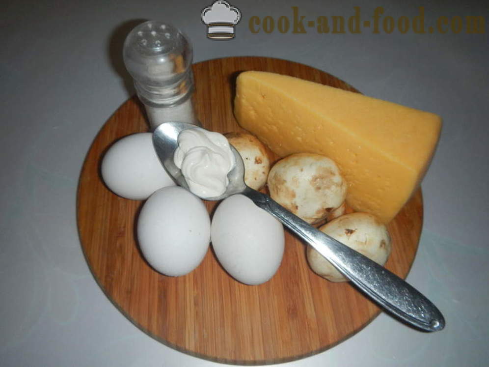 Umešana jajca z gobami in sirom v ponvi - kako kuhati umešana jajca s kislo smetano, korak za korakom receptov fotografije