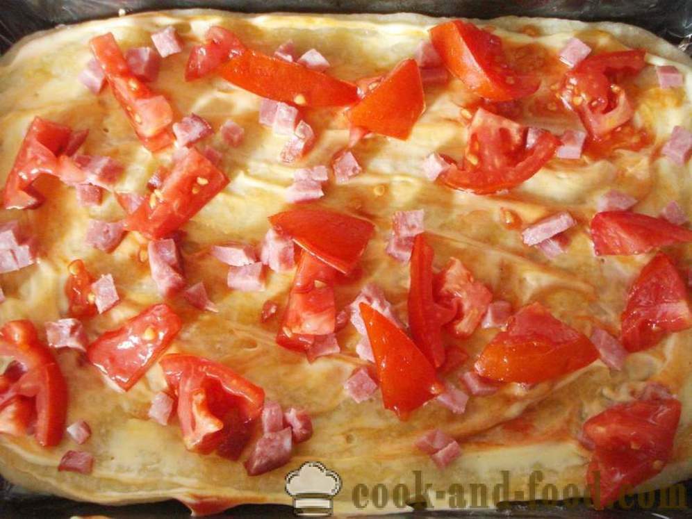 Pizza od končnega kvašenega testa v pečici - kako bi pico s klobaso doma, korak za korakom receptov fotografije