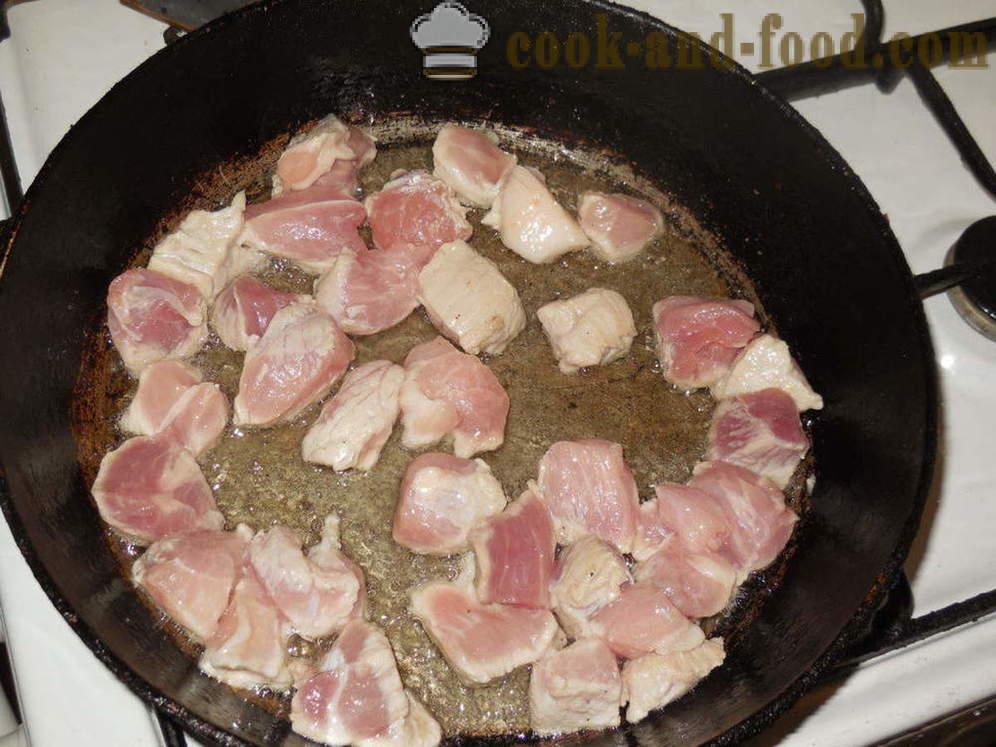 Pot pečenka z mesom in krompirjem - kako kuhati v lonec pečenka v pečici, s korak za korakom receptov fotografije