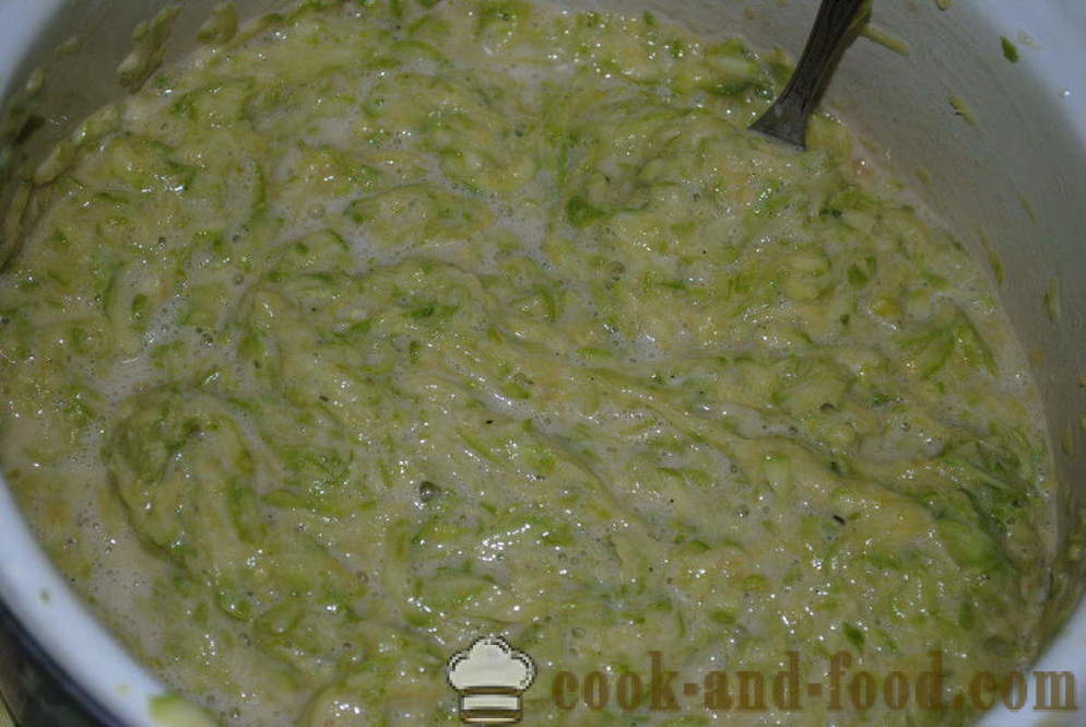 Zelenjavni kolač z bučkami polnjene s korenje, buče, kako kuhati torto, korak za korakom receptov fotografije