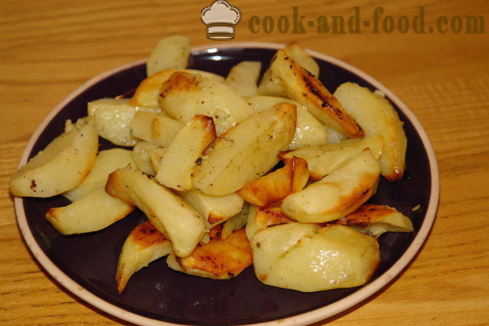 Krompir pečen v pečici - kot pečene rezine krompirja v pečici, s korak za korakom receptov fotografije