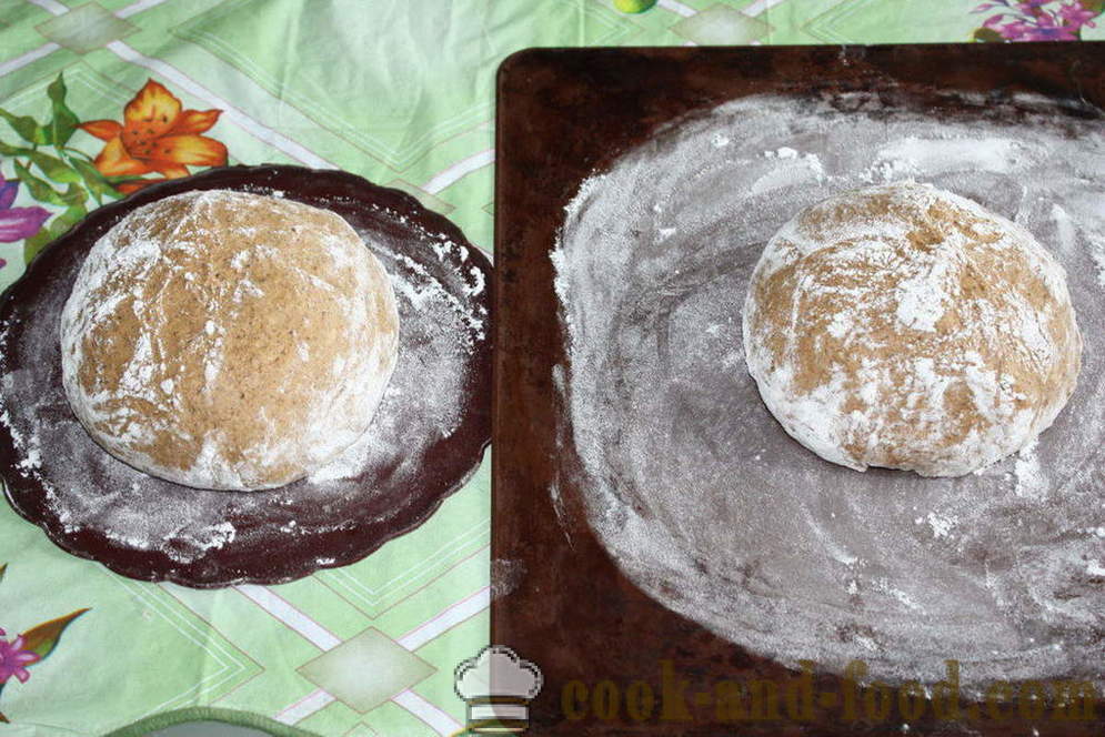 Recept za rženega kruha v pečici - kako spečemo rženi kruh doma, korak za korakom receptov fotografije