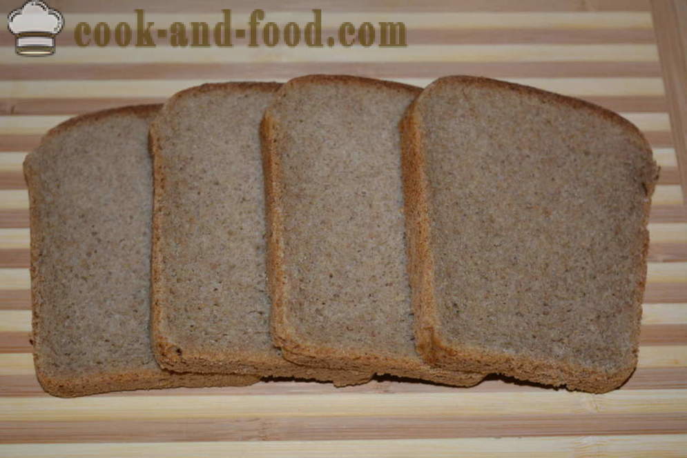 Brown kruh toast z jajcem - kako kuhati toast črnega kruha v pečici, korak za korakom recept s fotografijami