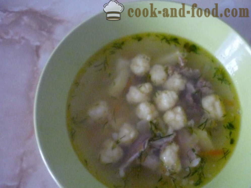 Okusno juho s cmoki v juhi - korak za korakom, kako kuhati juho s cmoki, recept s fotografijo