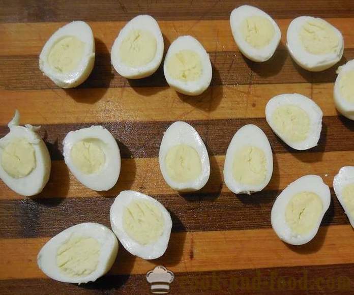 Solata z prepelice jajca - korak za korakom, kako pripraviti solato z prepelice jajca, recept s fotografijo