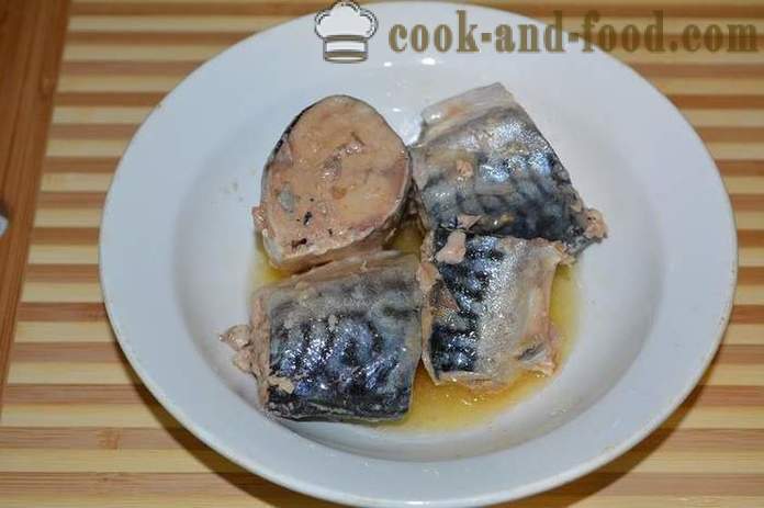 Preprost recept za polnjenje pito s konzervirane ribe v pečici - kako kuhati pito polnilo, korak za korakom receptov fotografije
