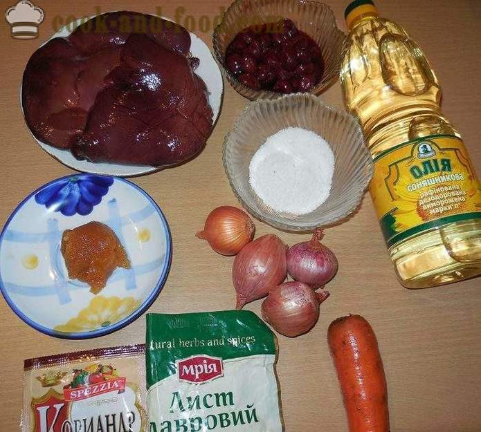 Okusna in mehka svinjska jetra dušena v medu omaki s češnje in začimb - nenavaden korak za korakom receptov fotografije